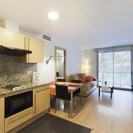 Apartaments Travessera-Parc Gueell Barcelona Bagian luar foto